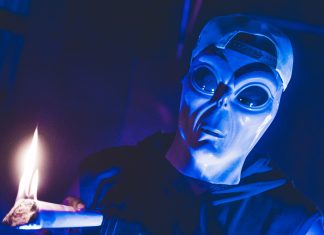 Phillip Pocketz - Mothership