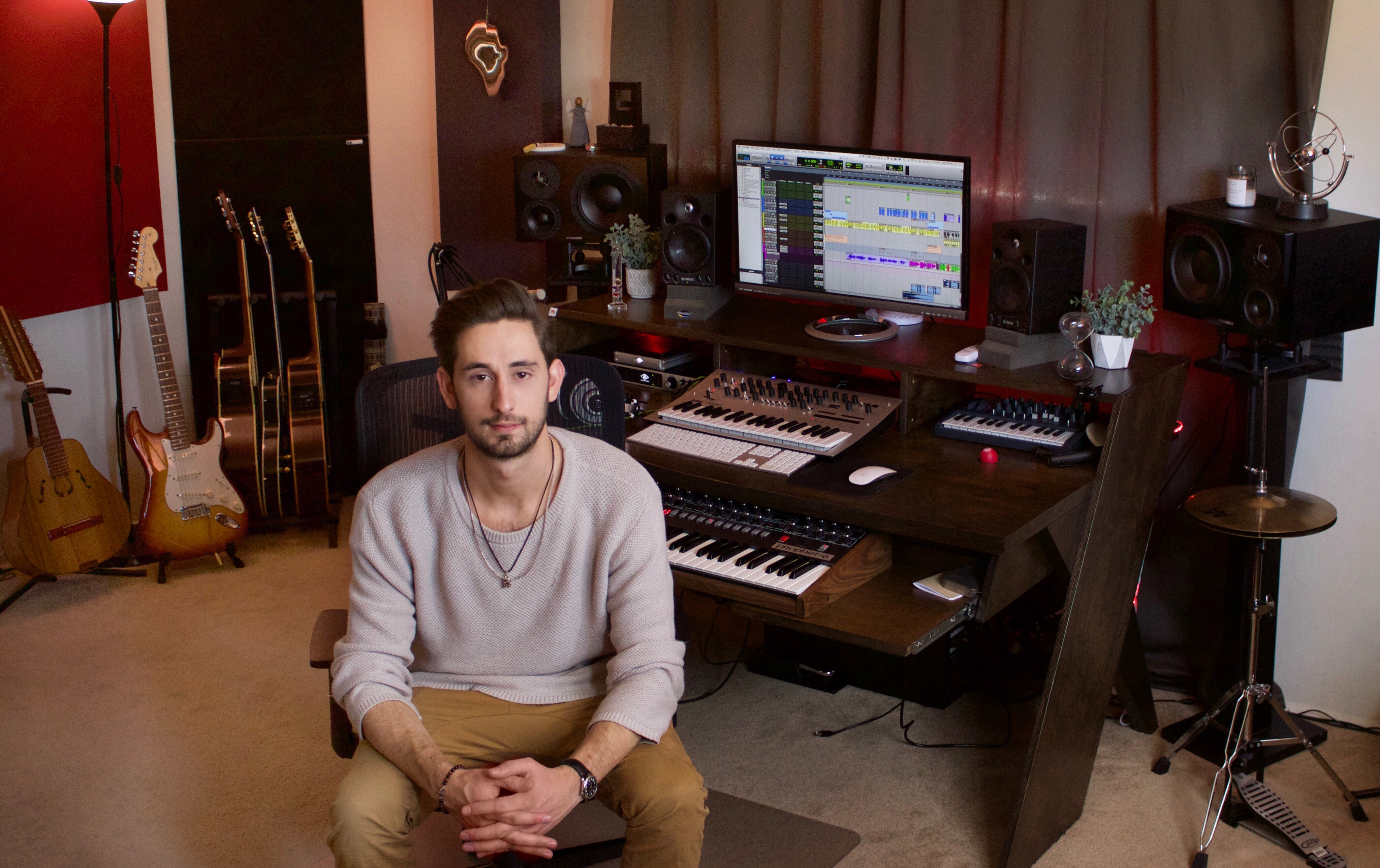 Introducing Jason Strong ArtistRack (One of the world's leading music