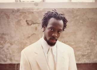 Wyclef Jean ft. Kofi Black and Moira Mack - Sak Kap Fet