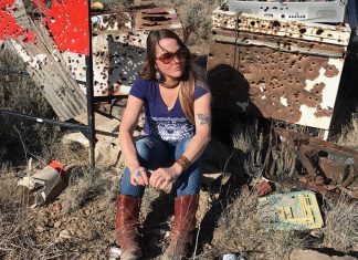 Mary Bue - The Things I Left In Duluth
