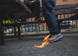 Lady Boss Ross & Tonywink - Flaming Shoes