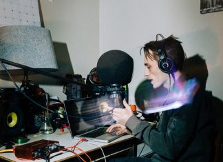 Tsobs - MY HAND HOE prod. YVNGROSE