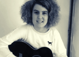 Carinas - Black Heart