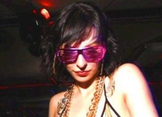 Carla Elektra - Feel Good