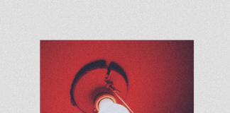V.Y.B.E - Redlight