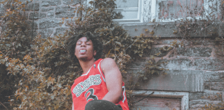 Luo'xia Moji - Moji's World Peace