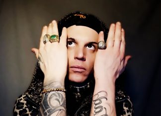 LunaTika - Aint Enough