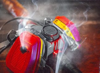 Moe Fyaz x Skii Mask Lux XO - All Smoke