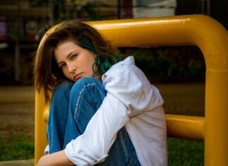 Cienna Plant - Gossip and Rumours