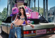 Kylie Cantrallβs “Closet” Single Is the Ultimate Pop Anthem
