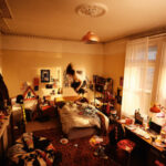 Man/Woman/Chainsaw Canyons Track Review: Inside the Art-Rock Single